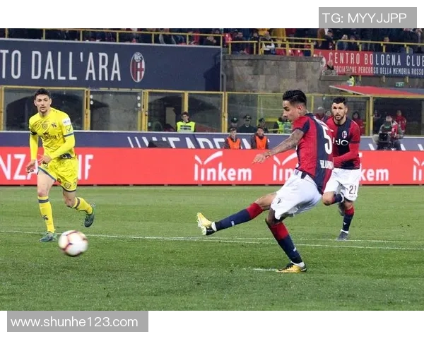 德甲激战尤文图斯与那不勒斯战平绝杀瞬间点燃全场激情